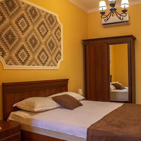 Zharuma Caravan Tbilisi Eksteriør bilde